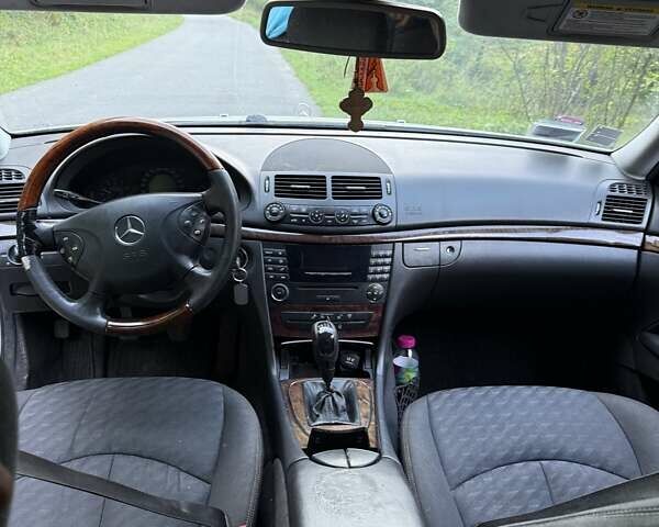 Мерседес Е-Клас 2005 у Хусте на Automoto.ua Мерседес Е-Клас, об'ємом двигуна 2.2 л та пробігом 437 тис. км за 4800 $, фото 9 на Automoto.ua