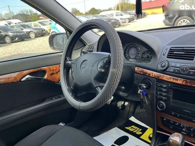 Мерседес Е-Клас, об'ємом двигуна 3 л та пробігом 287 тис. км за 8900 $, фото 22 на Automoto.ua