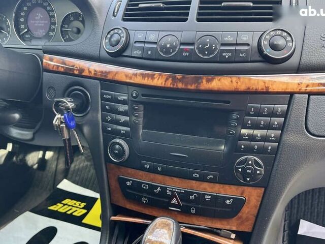 Мерседес Е-Клас, об'ємом двигуна 3 л та пробігом 287 тис. км за 8900 $, фото 24 на Automoto.ua