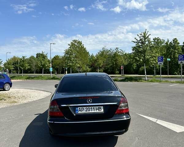 Мерседес Е-Класс, объемом двигателя 2.99 л и пробегом 300 тыс. км за 8000 $, фото 4 на Automoto.ua