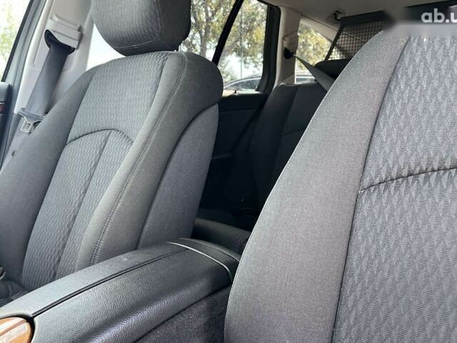 Мерседес Е-Клас, об'ємом двигуна 3 л та пробігом 287 тис. км за 8900 $, фото 14 на Automoto.ua