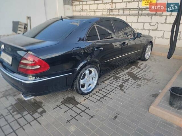 Мерседес Е-Класс, объемом двигателя 3.2 л и пробегом 360 тыс. км за 9650 $, фото 3 на Automoto.ua