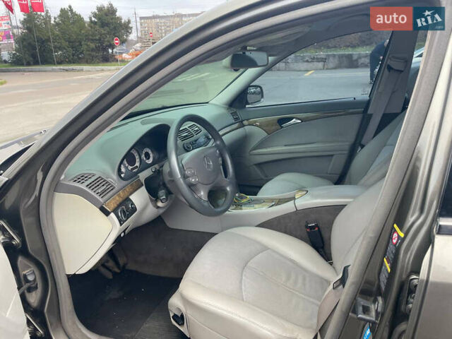 Мерседес Е-Класс, объемом двигателя 1.8 л и пробегом 212 тыс. км за 6800 $, фото 4 на Automoto.ua