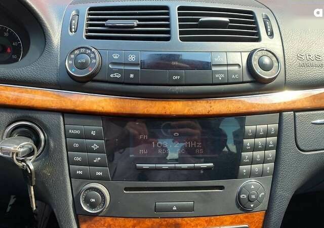 Мерседес Е-Клас, об'ємом двигуна 2.2 л та пробігом 185 тис. км за 10500 $, фото 20 на Automoto.ua