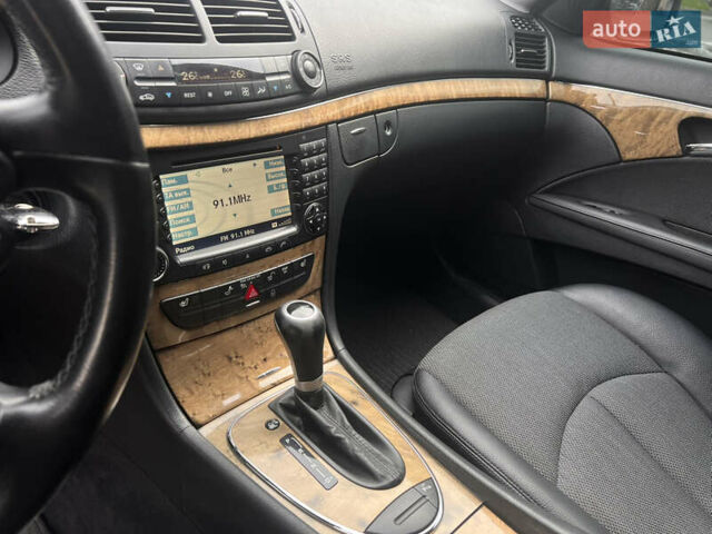 Мерседес Е-Класс, объемом двигателя 2.2 л и пробегом 212 тыс. км за 9300 $, фото 9 на Automoto.ua