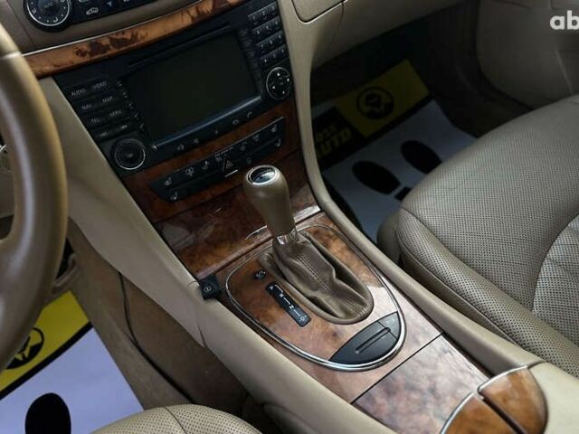 Мерседес Е-Класс, объемом двигателя 3 л и пробегом 405 тыс. км за 7500 $, фото 12 на Automoto.ua