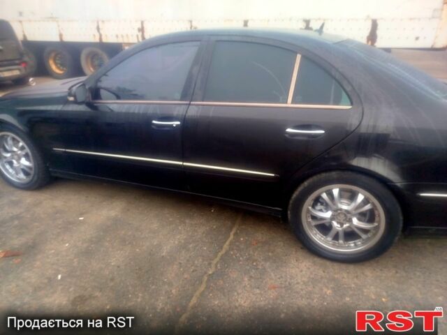 Мерседес Е-Класс, объемом двигателя 2.2 л и пробегом 0 тыс. км за 7000 $, фото 1 на Automoto.ua