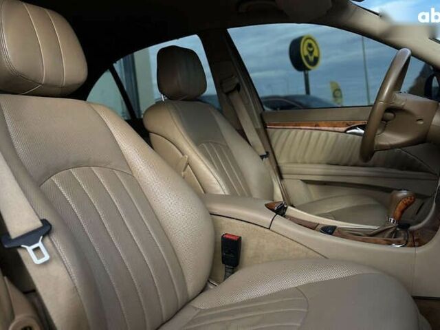 Мерседес Е-Класс, объемом двигателя 3 л и пробегом 405 тыс. км за 7500 $, фото 15 на Automoto.ua