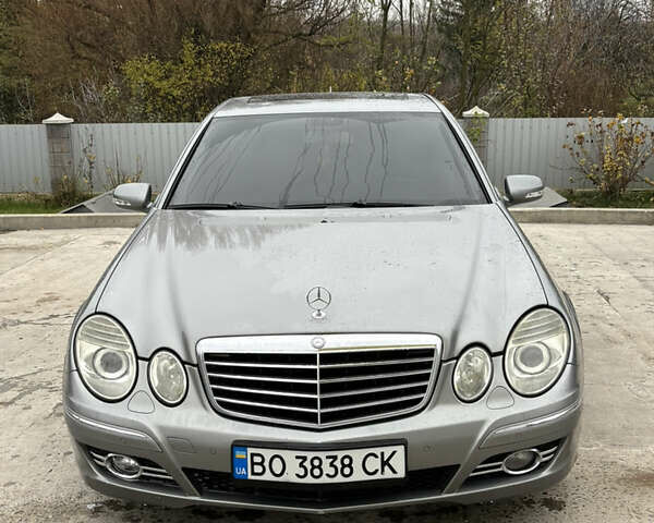 Мерседес Е-Класс, объемом двигателя 3 л и пробегом 370 тыс. км за 10800 $, фото 1 на Automoto.ua