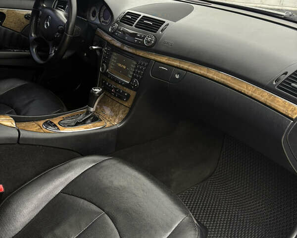 Мерседес Е-Класс, объемом двигателя 3 л и пробегом 370 тыс. км за 10800 $, фото 11 на Automoto.ua