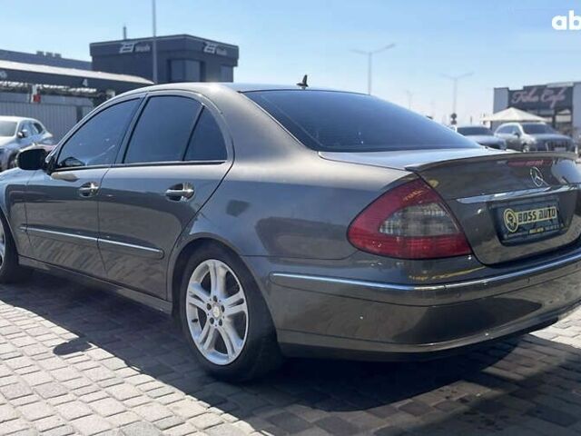 Мерседес Е-Класс, объемом двигателя 2.2 л и пробегом 348 тыс. км за 8600 $, фото 4 на Automoto.ua