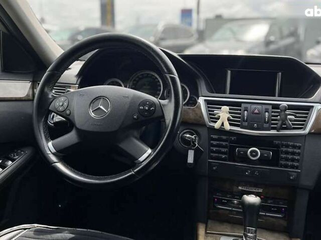 Мерседес Е-Клас, об'ємом двигуна 2.1 л та пробігом 231 тис. км за 11000 $, фото 14 на Automoto.ua