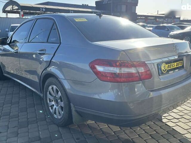 Мерседес Е-Класс, объемом двигателя 2.1 л и пробегом 184 тыс. км за 12900 $, фото 3 на Automoto.ua