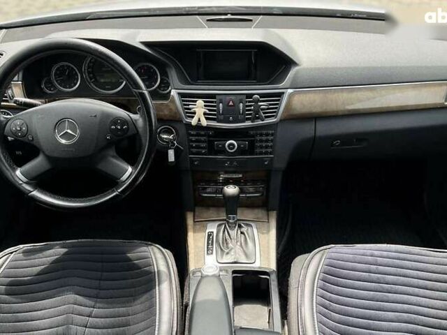 Мерседес Е-Клас, об'ємом двигуна 2.1 л та пробігом 231 тис. км за 11000 $, фото 15 на Automoto.ua