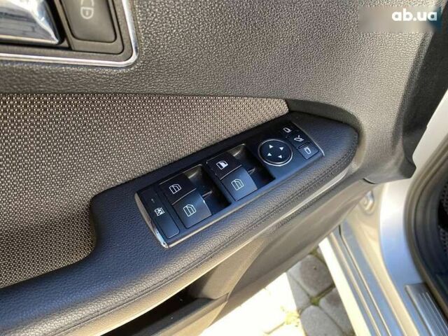 Мерседес Е-Клас, об'ємом двигуна 3 л та пробігом 232 тис. км за 10900 $, фото 11 на Automoto.ua