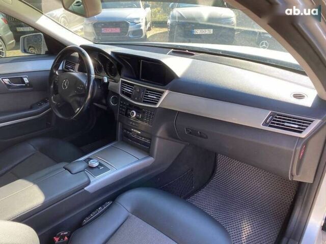 Мерседес Е-Клас, об'ємом двигуна 3 л та пробігом 232 тис. км за 10900 $, фото 8 на Automoto.ua
