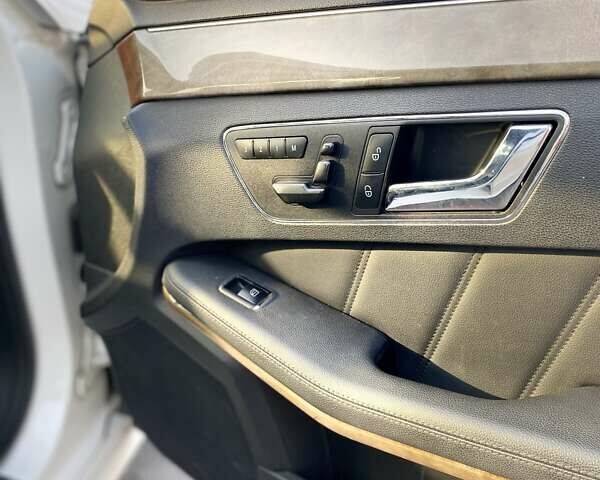 Мерседес Е-Класс, объемом двигателя 1.8 л и пробегом 177 тыс. км за 13500 $, фото 19 на Automoto.ua
