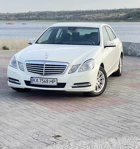 Мерседес Е-Класс, объемом двигателя 1.8 л и пробегом 177 тыс. км за 13500 $, фото 17 на Automoto.ua