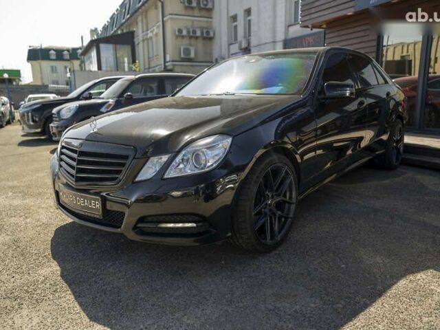 Мерседес Е-Класс, объемом двигателя 3.5 л и пробегом 129 тыс. км за 12900 $, фото 2 на Automoto.ua