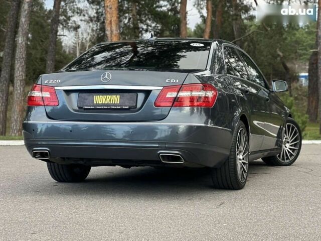 Мерседес Е-Класс, объемом двигателя 2.1 л и пробегом 293 тыс. км за 11500 $, фото 14 на Automoto.ua