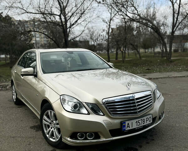 Мерседес Е-Класс, объемом двигателя 2.2 л и пробегом 250 тыс. км за 12400 $, фото 1 на Automoto.ua