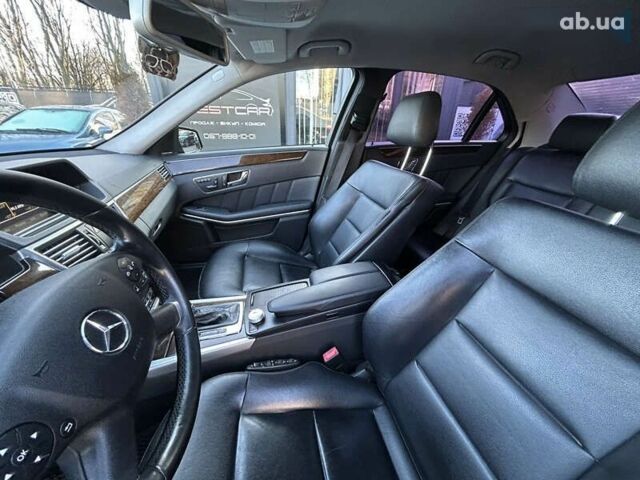 Мерседес Е-Класс, объемом двигателя 2.1 л и пробегом 298 тыс. км за 11900 $, фото 23 на Automoto.ua