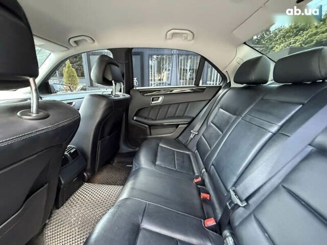 Мерседес Е-Класс, объемом двигателя 2.1 л и пробегом 245 тыс. км за 12900 $, фото 28 на Automoto.ua