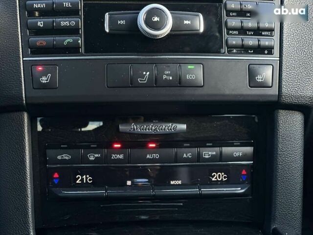 Мерседес Е-Класс, объемом двигателя 2.1 л и пробегом 293 тыс. км за 11500 $, фото 27 на Automoto.ua