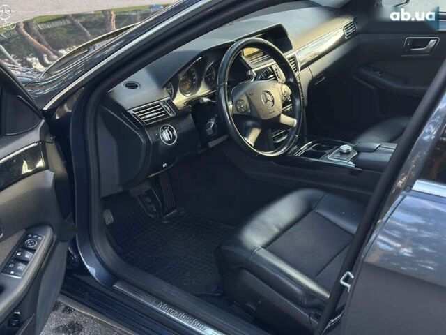 Мерседес Е-Класс, объемом двигателя 2.1 л и пробегом 293 тыс. км за 11500 $, фото 29 на Automoto.ua
