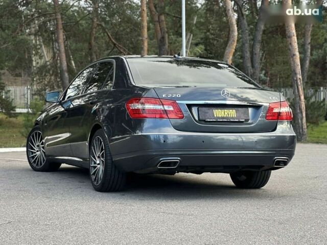 Мерседес Е-Класс, объемом двигателя 2.1 л и пробегом 293 тыс. км за 11500 $, фото 18 на Automoto.ua