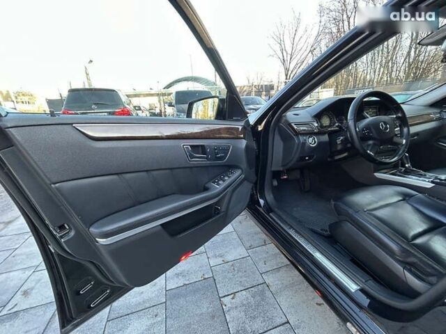 Мерседес Е-Класс, объемом двигателя 2.1 л и пробегом 298 тыс. км за 11900 $, фото 20 на Automoto.ua
