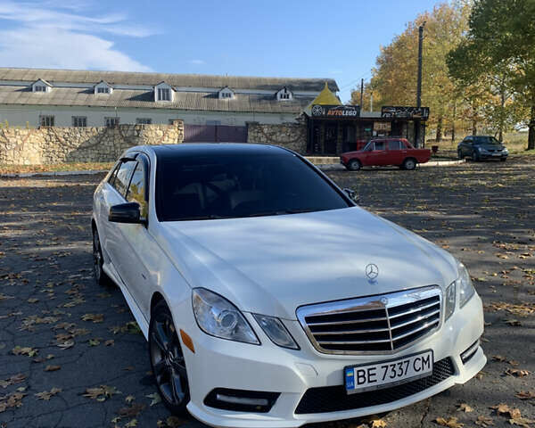 Мерседес Е-Класс, объемом двигателя 3.5 л и пробегом 270 тыс. км за 12900 $, фото 1 на Automoto.ua
