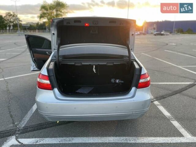 Мерседес Е-Класс, объемом двигателя 2.14 л и пробегом 319 тыс. км за 13500 $, фото 9 на Automoto.ua