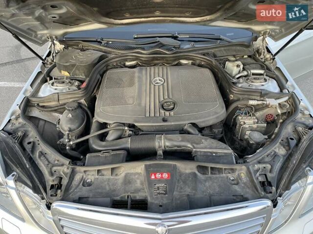 Мерседес Е-Класс, объемом двигателя 2.14 л и пробегом 319 тыс. км за 13500 $, фото 26 на Automoto.ua