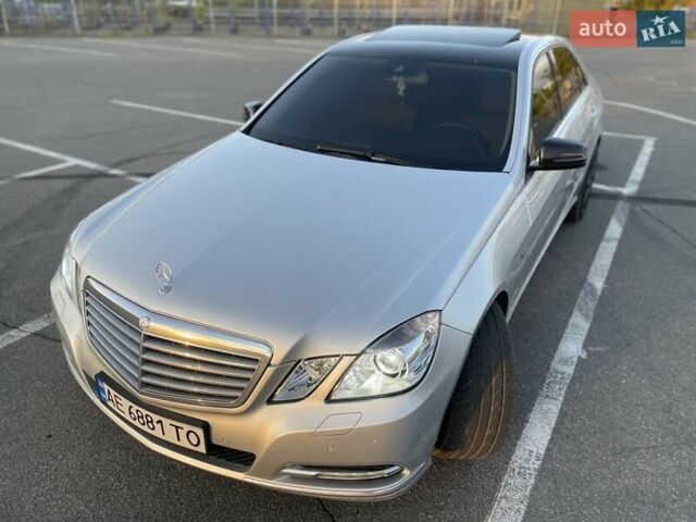 Мерседес Е-Класс, объемом двигателя 2.14 л и пробегом 319 тыс. км за 13500 $, фото 4 на Automoto.ua