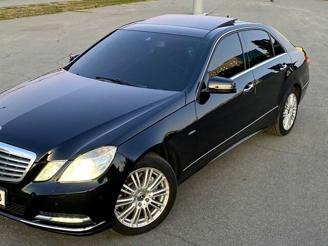 Мерседес Е-Клас, об'ємом двигуна 2.2 л та пробігом 258 тис. км за 12500 $, фото 12 на Automoto.ua