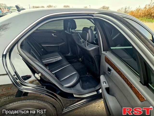 Мерседес Е-Клас, об'ємом двигуна 1.8 л та пробігом 224 тис. км за 10500 $, фото 9 на Automoto.ua