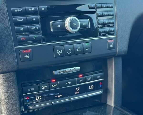 Мерседес Е-Класс, объемом двигателя 2.1 л и пробегом 283 тыс. км за 13950 $, фото 10 на Automoto.ua