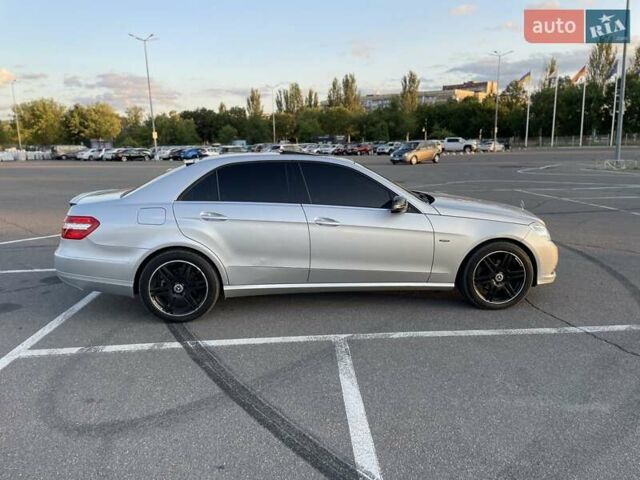 Мерседес Е-Класс, объемом двигателя 2.14 л и пробегом 319 тыс. км за 13500 $, фото 1 на Automoto.ua
