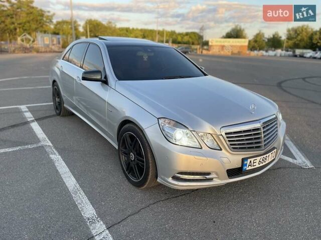 Мерседес Е-Класс, объемом двигателя 2.14 л и пробегом 319 тыс. км за 13500 $, фото 2 на Automoto.ua