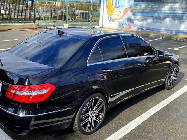 Мерседес Е-Клас, об'ємом двигуна 2.2 л та пробігом 258 тис. км за 12500 $, фото 7 на Automoto.ua