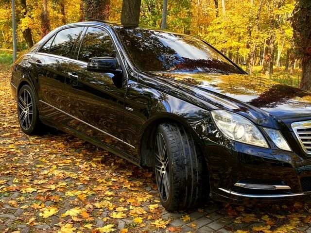 Мерседес Е-Клас, об'ємом двигуна 2.2 л та пробігом 258 тис. км за 12500 $, фото 1 на Automoto.ua