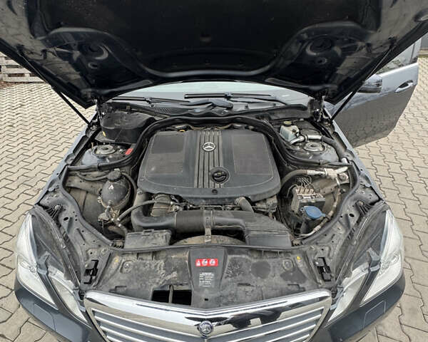 Мерседес Е-Класс, объемом двигателя 2.1 л и пробегом 134 тыс. км за 12800 $, фото 11 на Automoto.ua