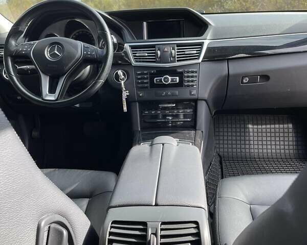 Мерседес Е-Клас, об'ємом двигуна 3.5 л та пробігом 110 тис. км за 15900 $, фото 9 на Automoto.ua