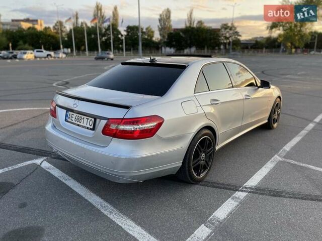 Мерседес Е-Класс, объемом двигателя 2.14 л и пробегом 319 тыс. км за 13500 $, фото 6 на Automoto.ua