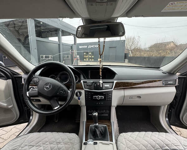 Мерседес Е-Класс, объемом двигателя 2.1 л и пробегом 134 тыс. км за 12800 $, фото 10 на Automoto.ua