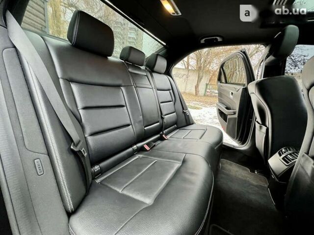 Мерседес Е-Класс, объемом двигателя 2.1 л и пробегом 270 тыс. км за 19500 $, фото 22 на Automoto.ua