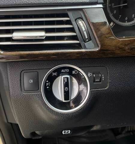 Мерседес Е-Класс, объемом двигателя 2.1 л и пробегом 471 тыс. км за 8500 $, фото 16 на Automoto.ua