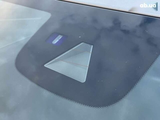 Мерседес Е-Класс, объемом двигателя 2 л и пробегом 175 тыс. км за 18490 $, фото 26 на Automoto.ua