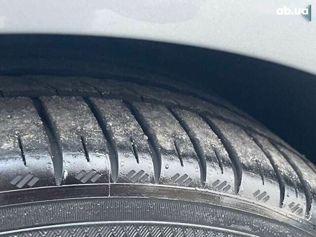 Мерседес Е-Класс, объемом двигателя 2 л и пробегом 175 тыс. км за 18490 $, фото 23 на Automoto.ua